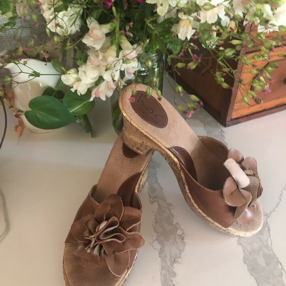 BOC ( born) sandals